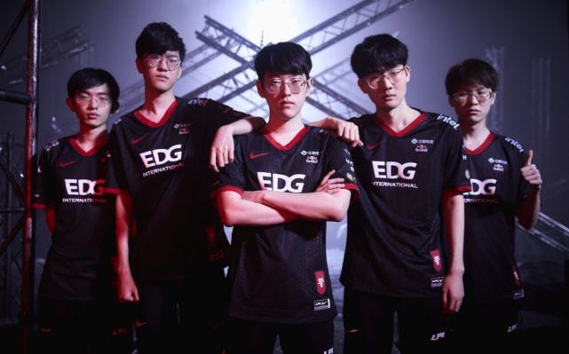 拉开压迫队 拉开压迫队